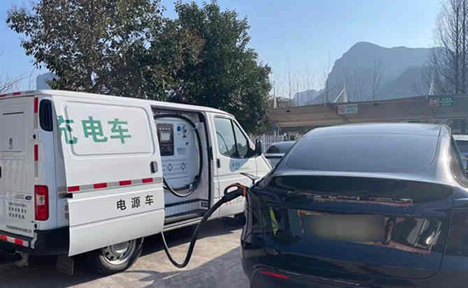 章丘区汽车搭电